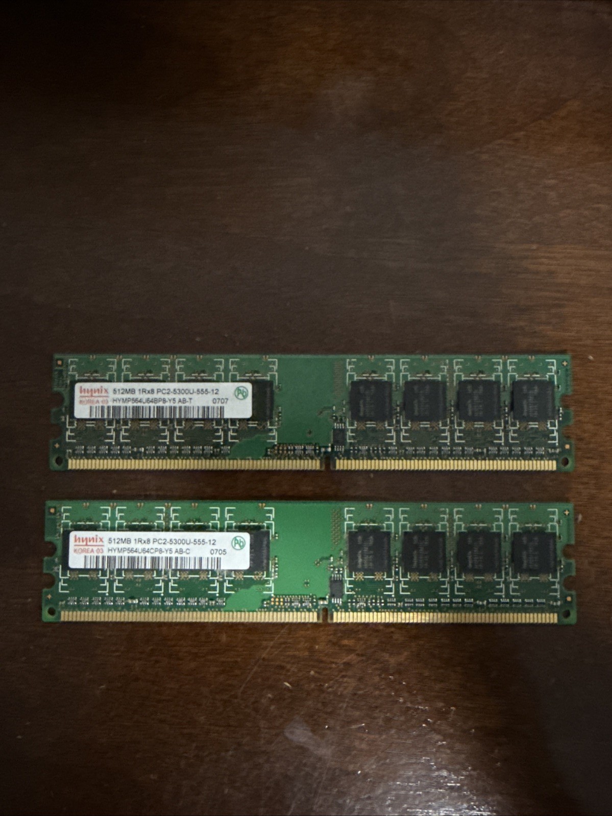 Hynix 512MB x2 DIMM ECC RAM good condition