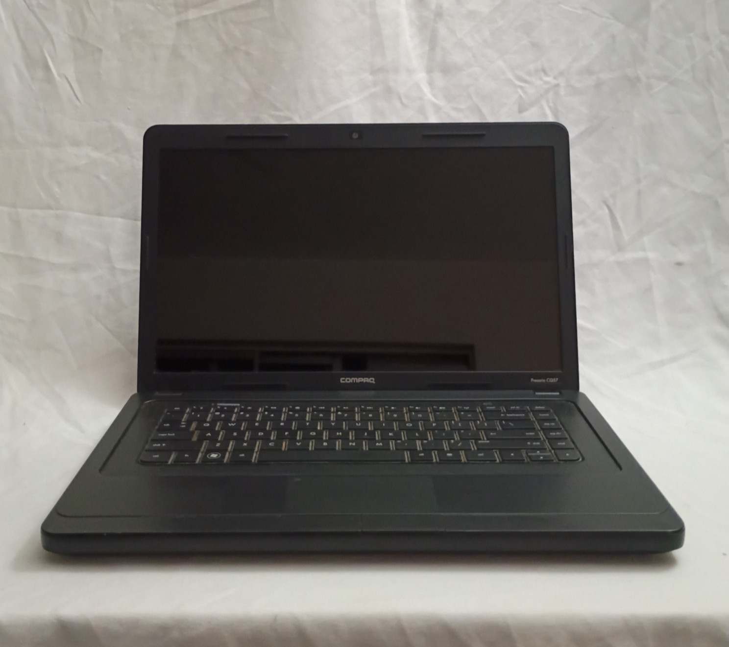 Compaq Presario CQ57-386NR AMD C-50 NO RAM/HDD/BATT/DVD w charger - Boot To Bios
