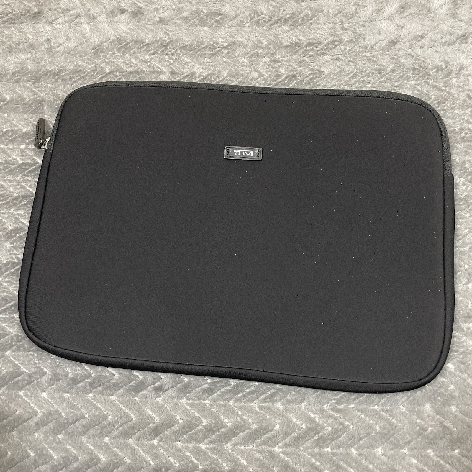 TUMI T Pass Black Padded Laptop Sleeve Lg 11X15 Check Point Friendly