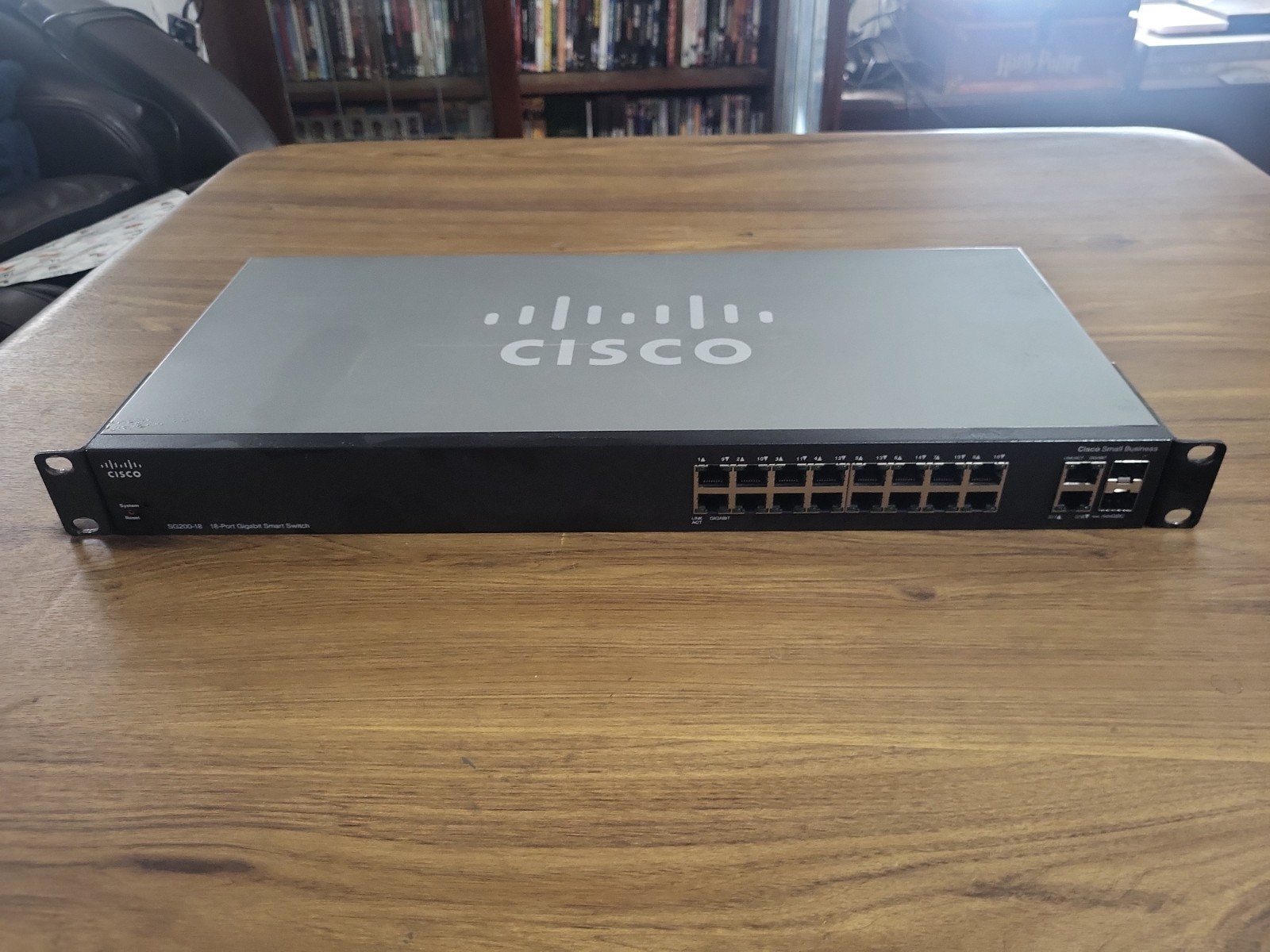 Cisco SG200-18 18 Port Gigabit Smart Switch