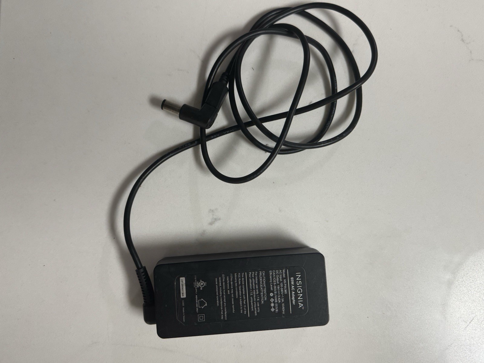 Insignia 65W AC Adapter NS-PWL965 19V 3.42A Black Laptop Power Supply