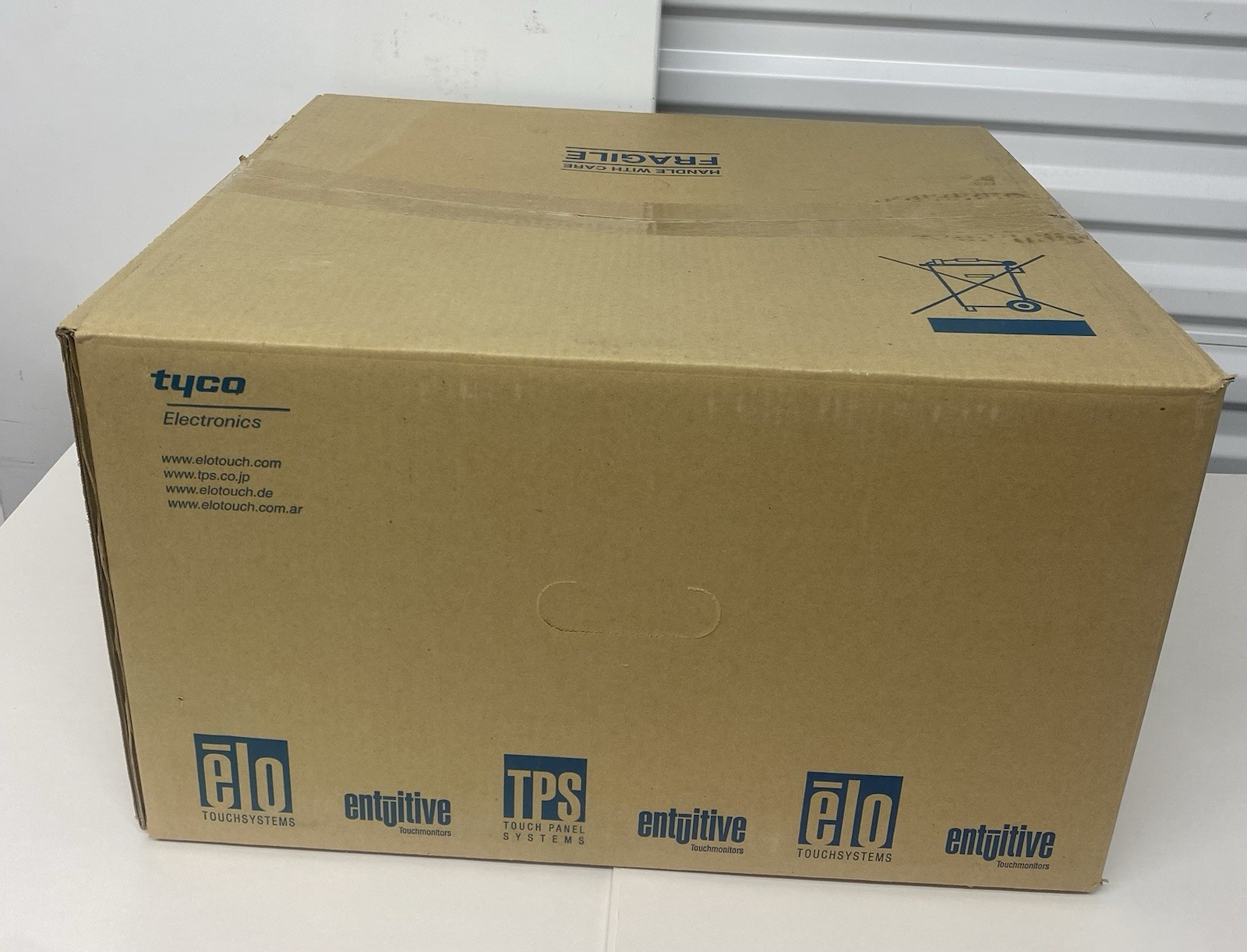 ELO TOUCHSYSTEMS ET1928L-8CWM-1-BG-G TOUCHSCREEN 19" MONITOR NEW & SEALED NOS