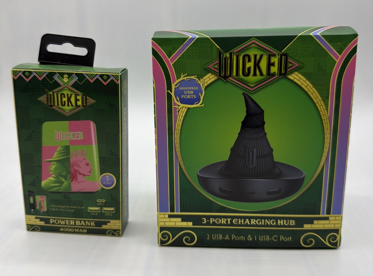 Wicked Movie Black Witch Hat 3-Port USB Charging Hub & Power Bank 4000 MAH