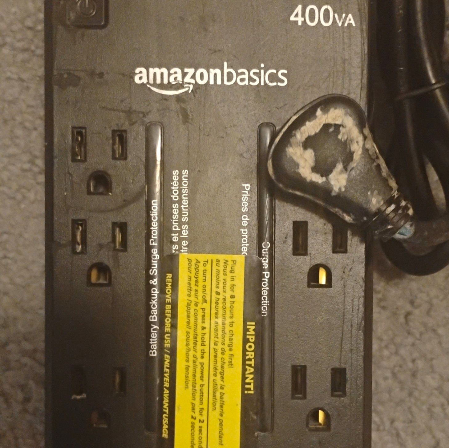 AmazonBasics ABST400 400VA/255W UPS Battery Backup Surge Protector 6 Outlets.