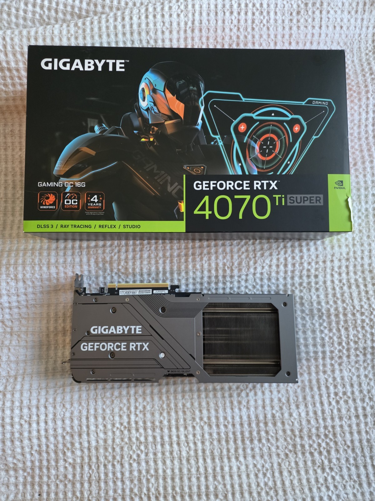 Gigabyte GeForce RTX 4070 Ti SUPER GAMING OC 16GB Graphics Card w/ original box