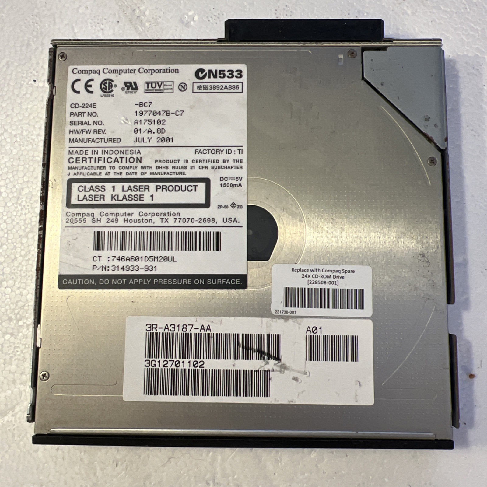 Compaq 24x CD Rom Drive - 228508-001 CD-224E 1977047B-C7 E