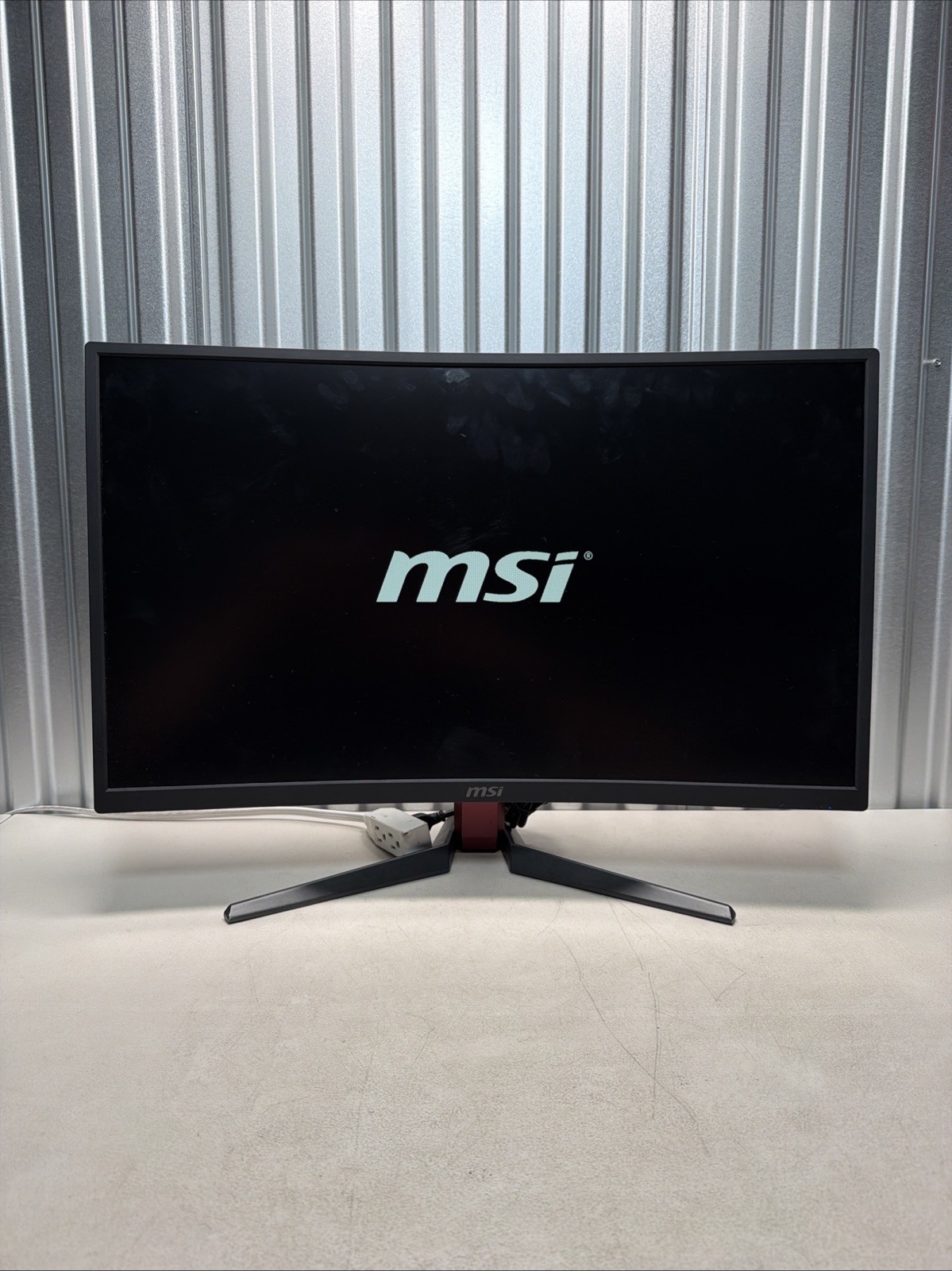 MSI G27C2 27" 1920x1080 1ms 144Hz Curved Monitor - Works