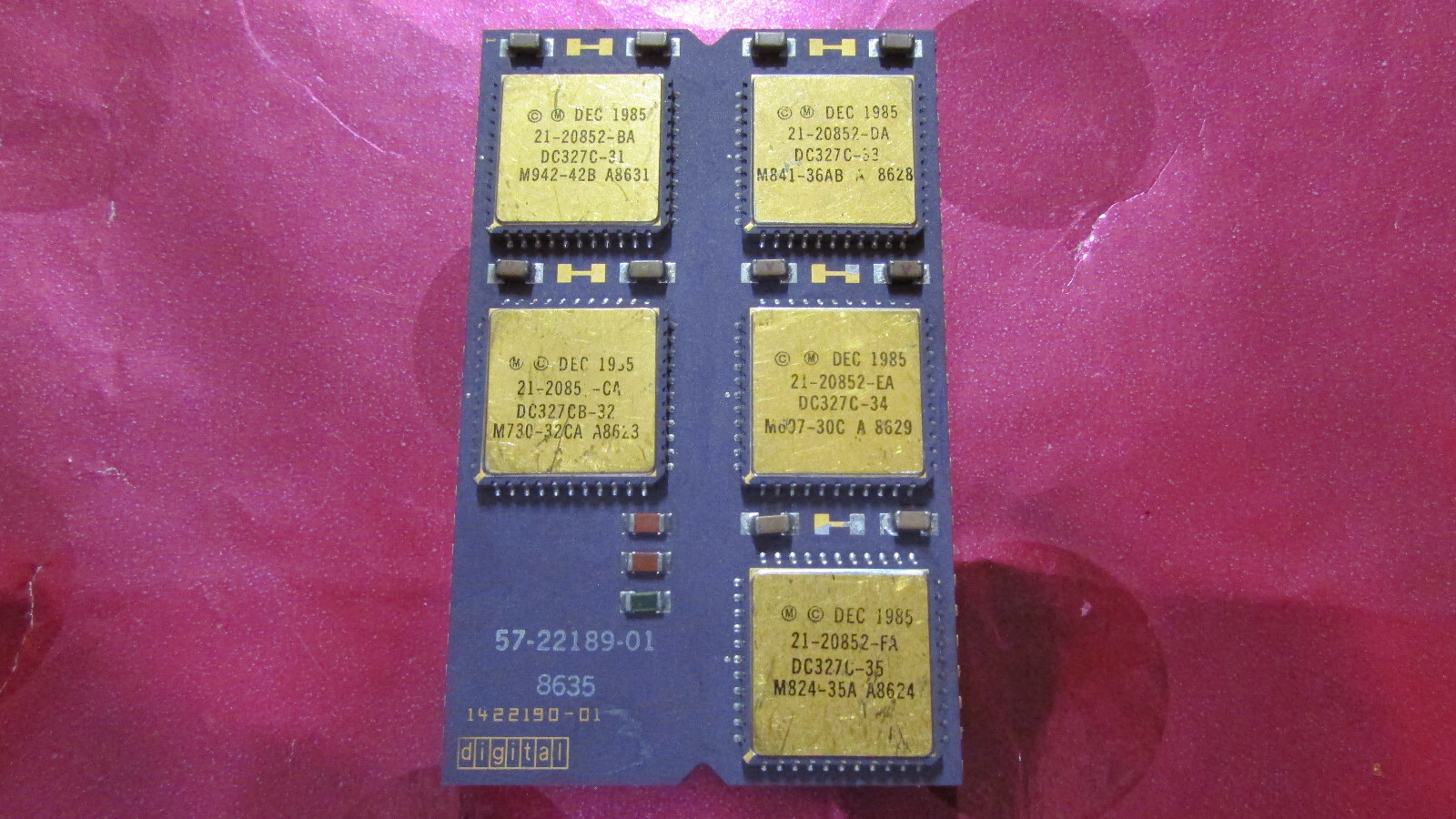 Vintage 1985 DEC Digital 57-2218901  Gold PDP-11 VAX RAM/KDJ/F CPU/TCM/MCM Alpha