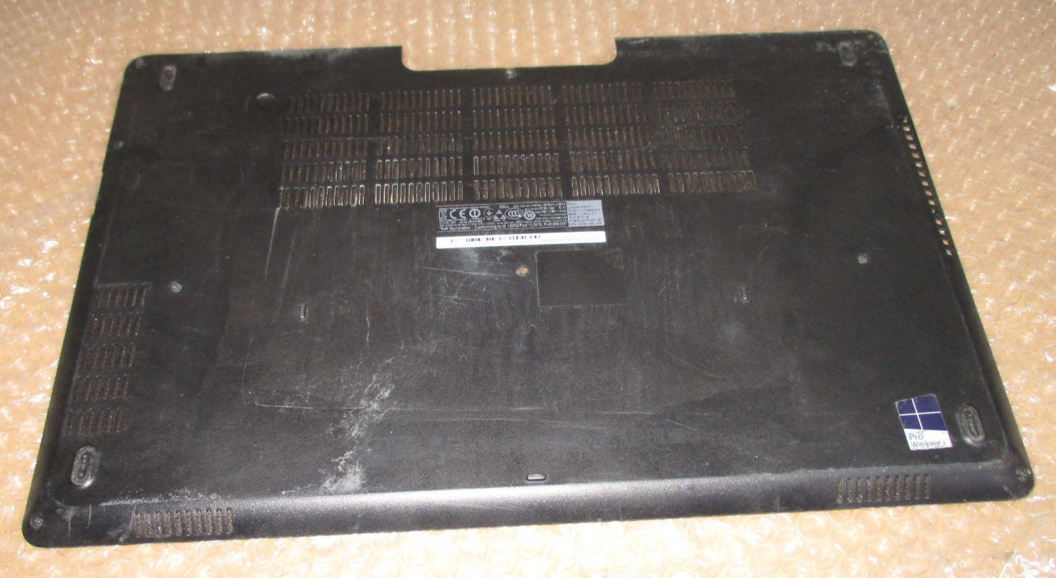 Dell Latitude E5570 Bottom Base Lower Case Cover 00VJ58 0VJ58