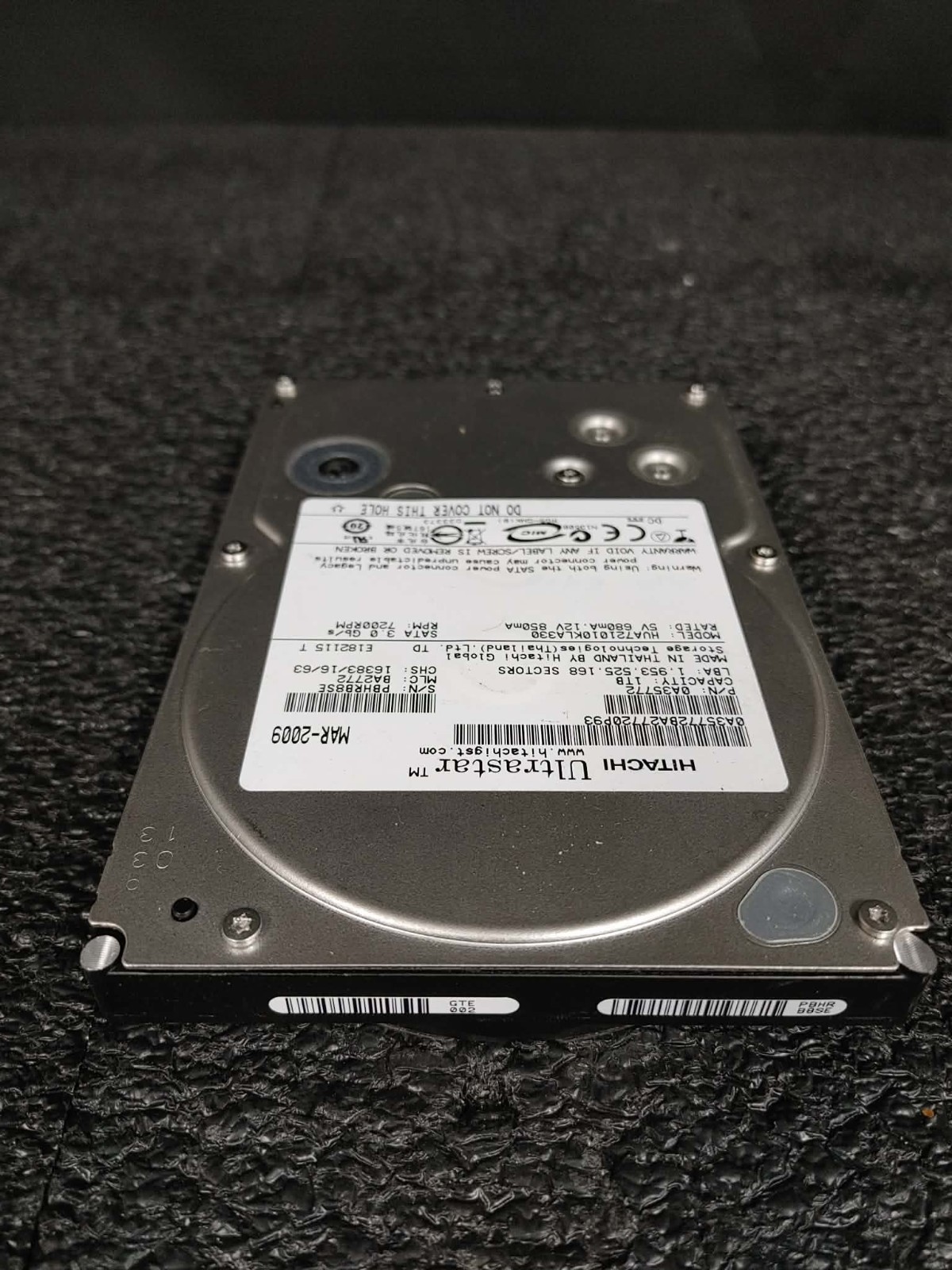Hitachi 0A35772 HUA721010KLA330 1TB 3.5" SATA 7.2K RPM 32MB Cache 3Gbps HDD
