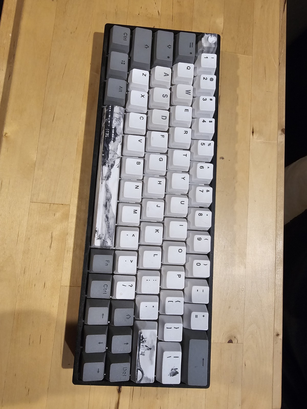 Custom 60% mechanical keyboard Skyloong PCB and GLORIOUS Kailh Box White