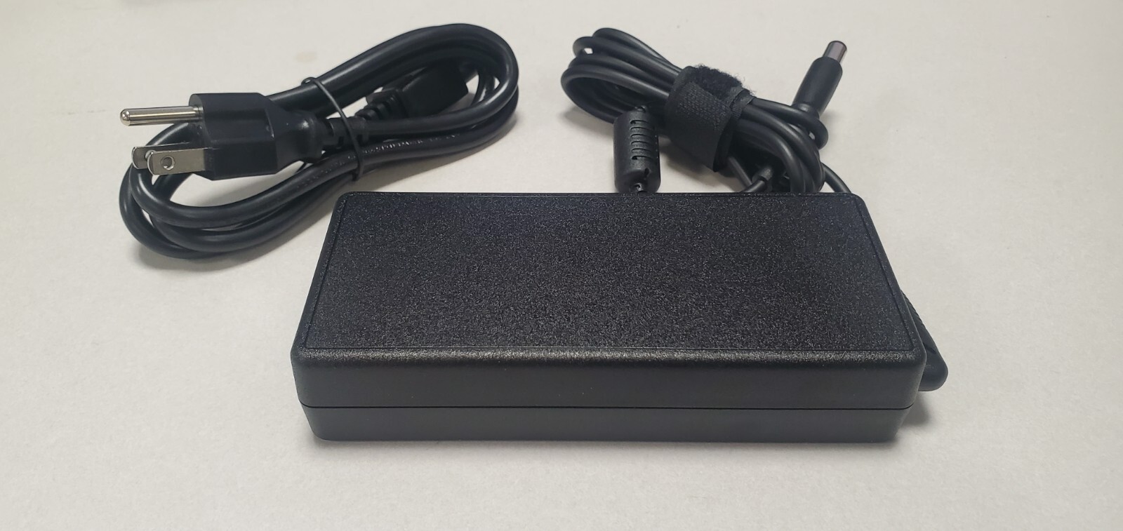Plugable Replacement Power Adapter for the Plugable UD-6950PDZ Docking Station