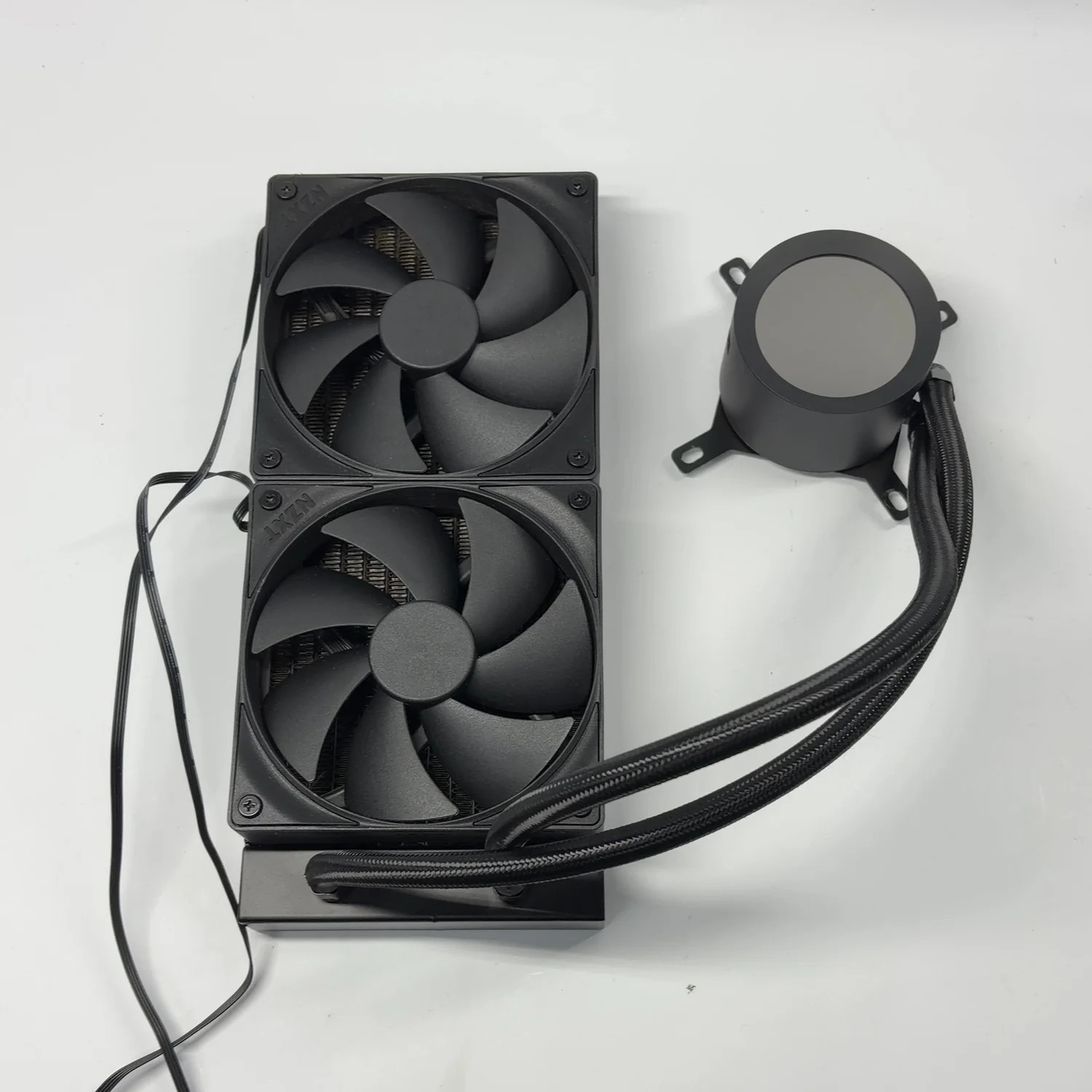 NZXT KRAKEN PLUS PC COOLING SYSTEM RL-KN240-B1