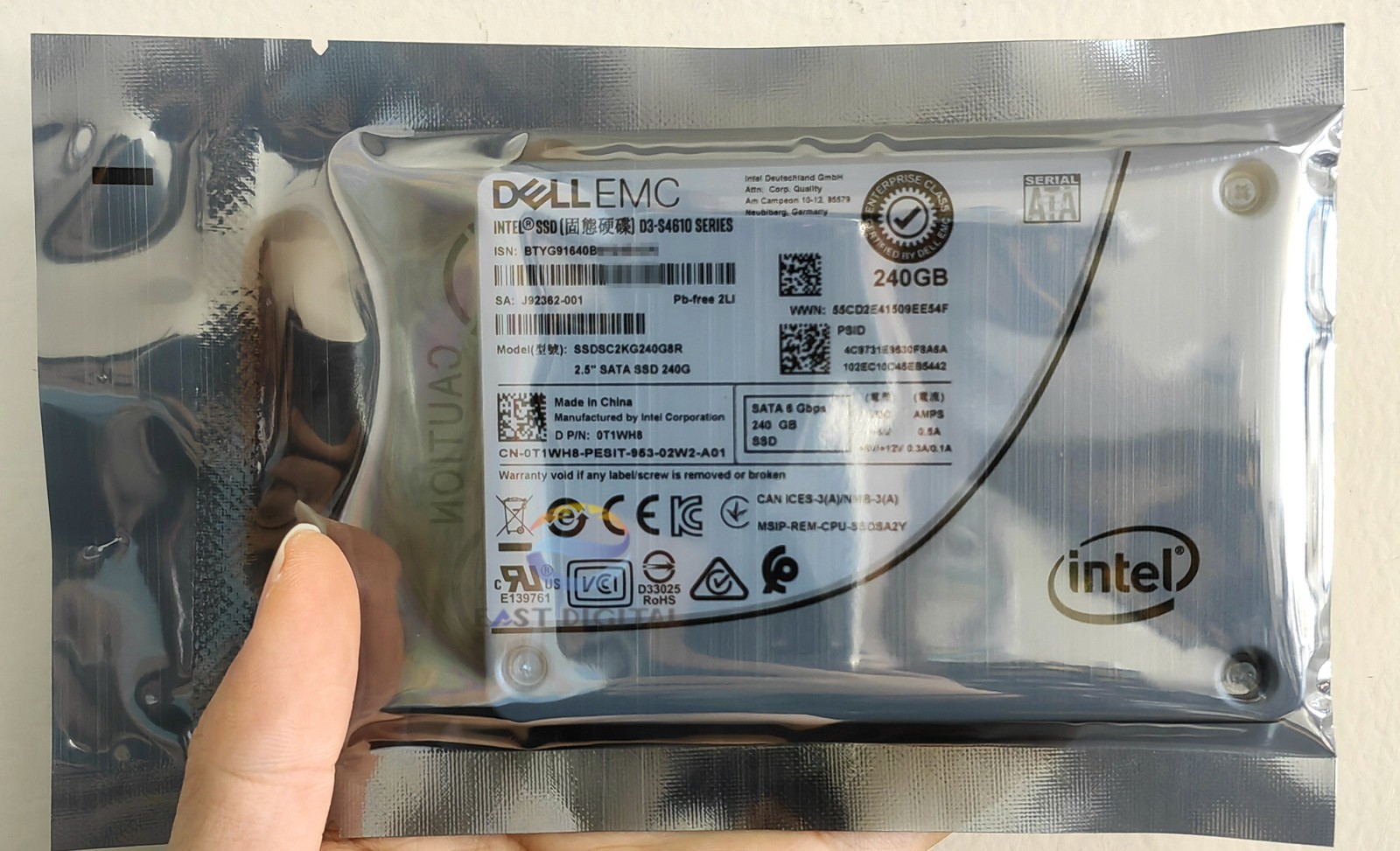 Dell EMC 0T1WH8 S4610 240GB SSDSC2KG240G8R SATA 2.5" 6Gb/s Solid State Drive