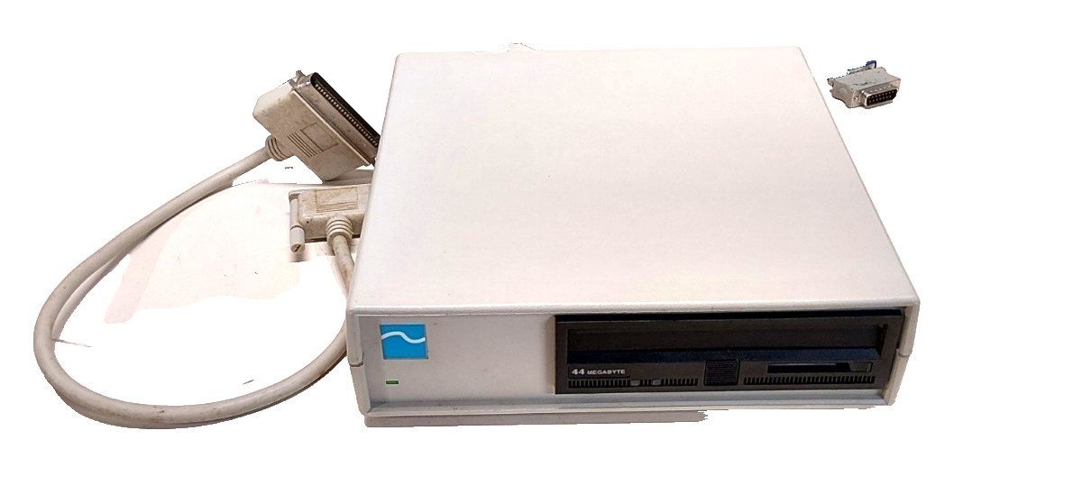 iomega bernoulli box 11/44 T-100 44mb  external tape drive VERY RARE powers