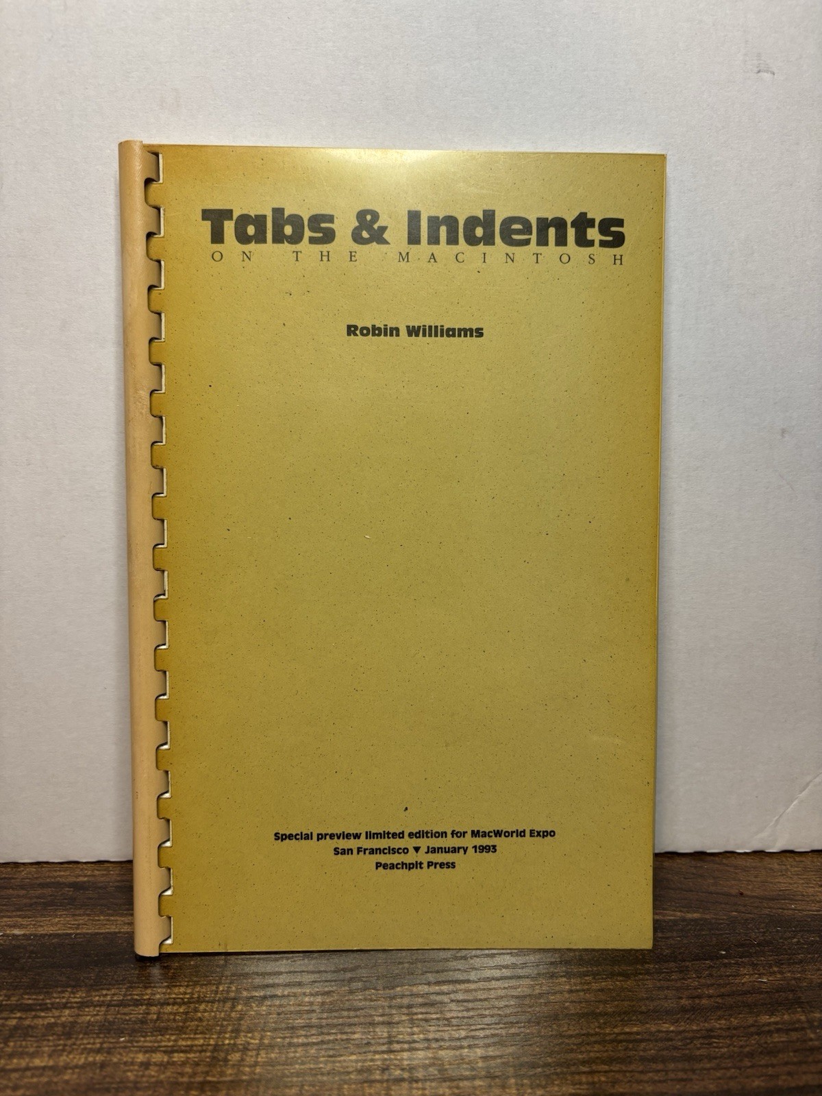 RARE 1993 Macworld Expo Tabs & Indents Macintosh Robin Williams + Floppy Disk