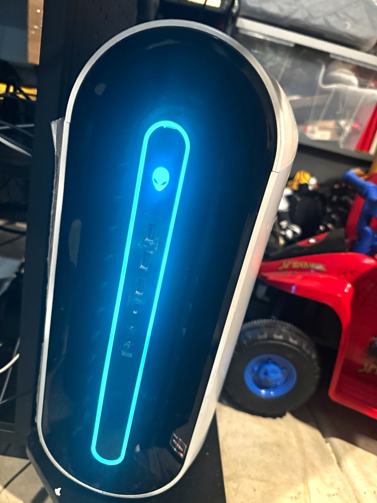 Alienware Aurora Ryzen Edition Gaming Tower Ryzen 9 & 27” 240hz monitor