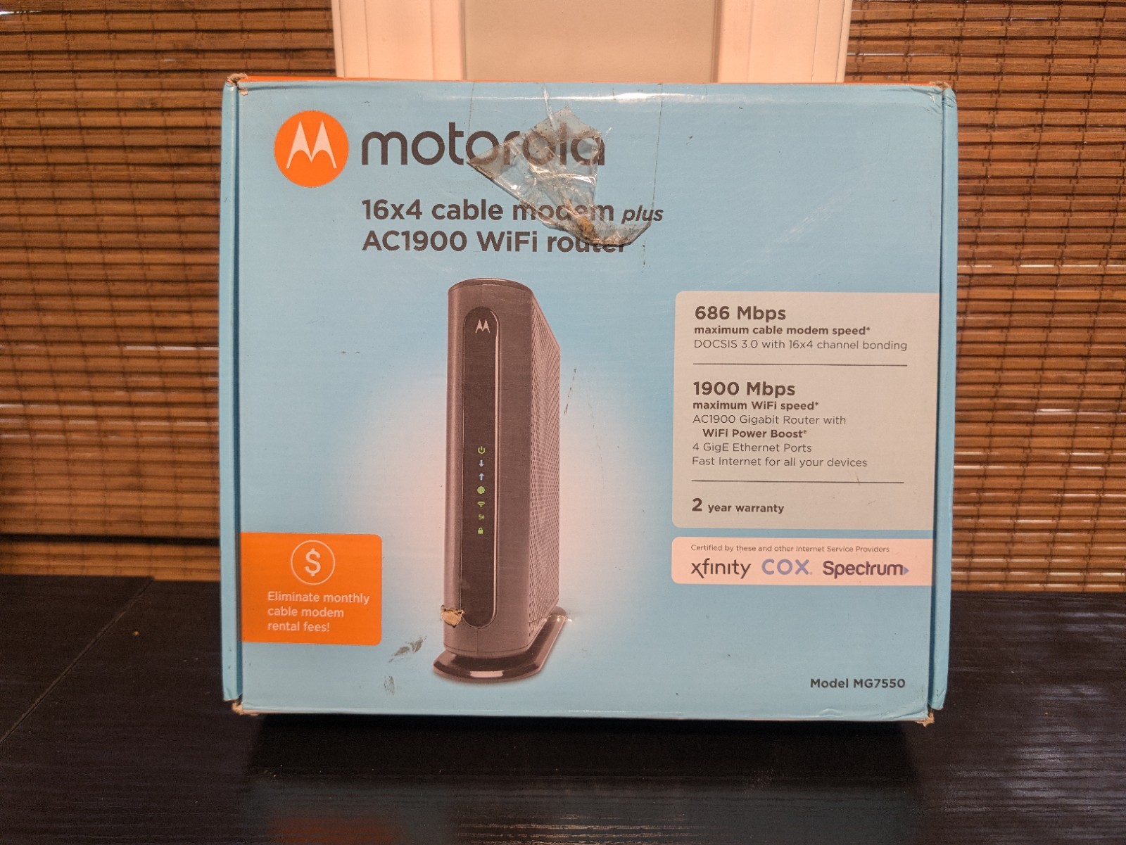 Motorola MG7550 16x4 DOCSIS 3.0 Cable Modem plus AC1900 Wi-Fi Router