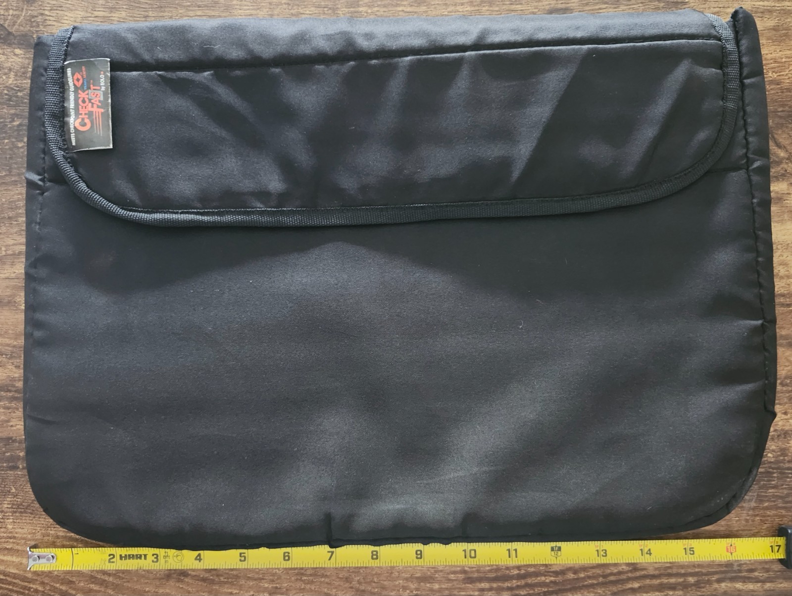 CHECK FAST by SOLO Carrying Case Sleeve, fits 15.4" Laptops **Cheapest on eBay**