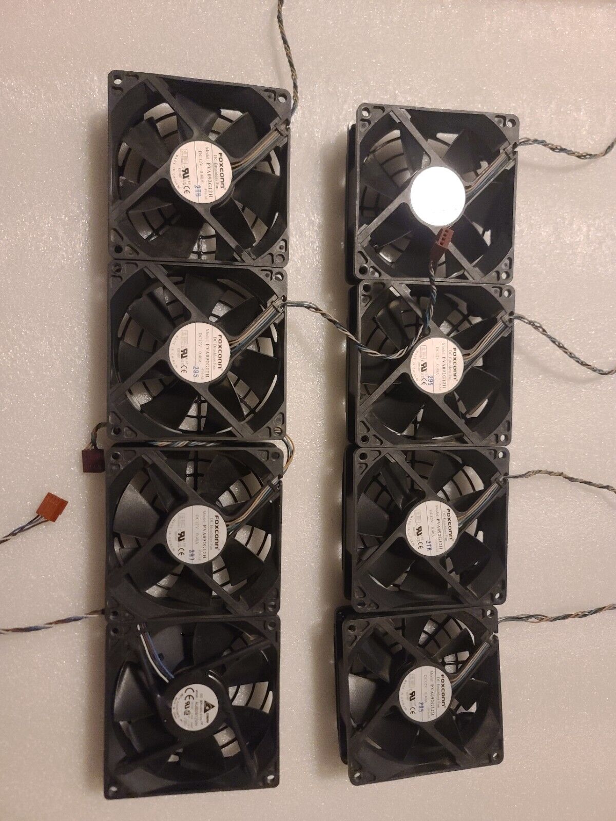 8 x Computer Case fans Foxconn 7x PVA092G12H and  1x AuB0912VH Cooling 92mm...