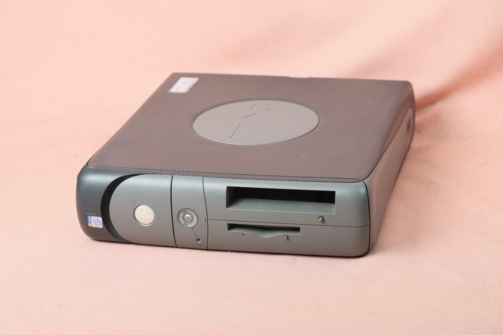 Dell Dimension 4500S Computer Pentium 4 1.8GHz 256MB  No HDD No OS