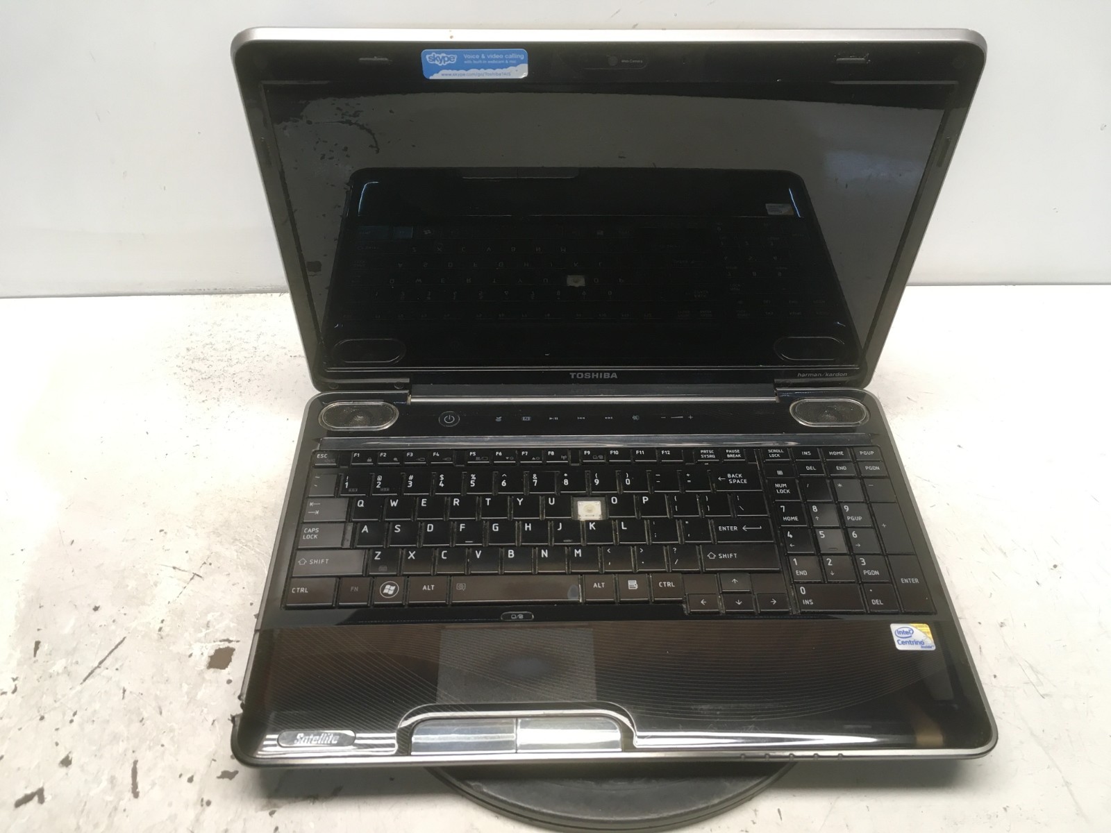 Toshiba Satellite A505-S6965 Intel Core 2 Duo P7350 2GHz 4 GB NO HDD No Batt