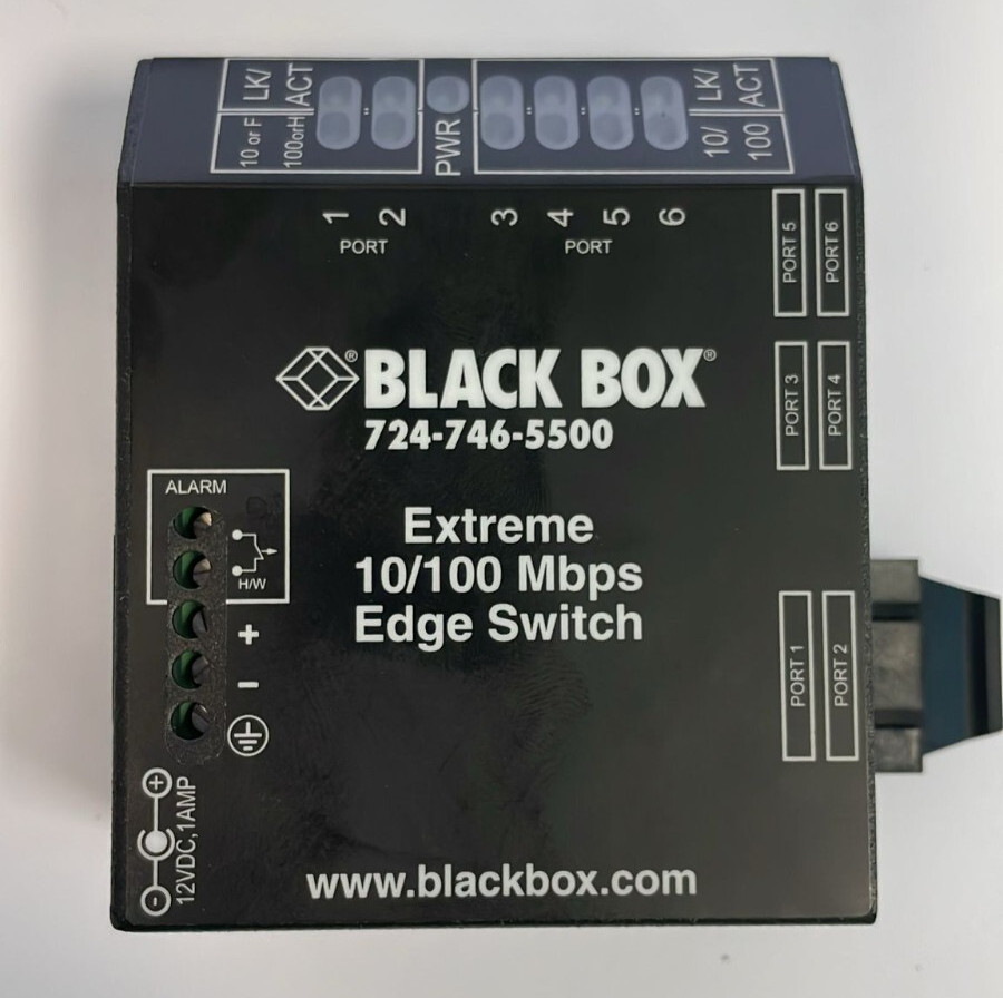 NEW Black Box 724-746-5500 Extreme 10/100 Mbps Edge Switch with Power supply