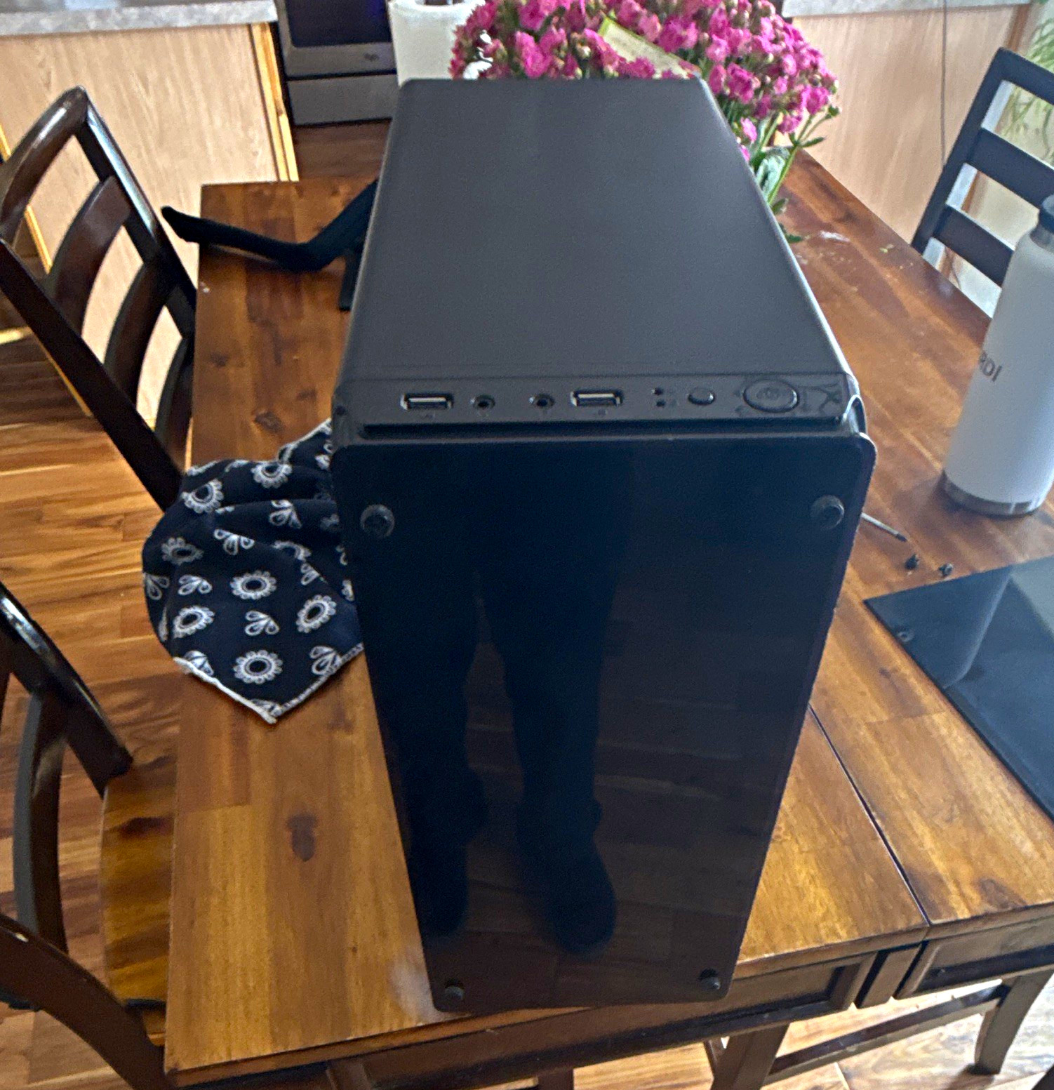 Custom/Whitebox AMD Ryzen Desktop Tower PC HDD 500W Black/Windows 11