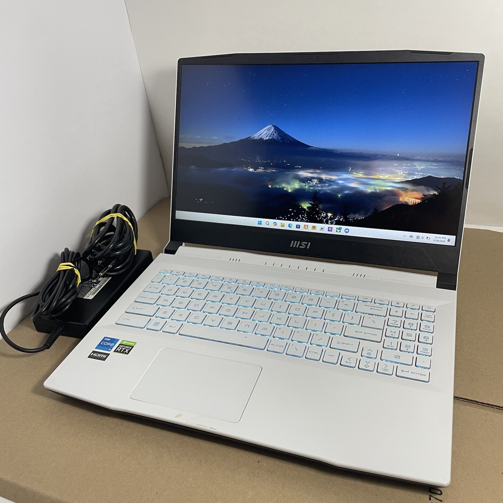 MSI Sword 15 15.6" RTX 3050 i5-12450H 2.5GHz 8GB RAM 512GB SSD