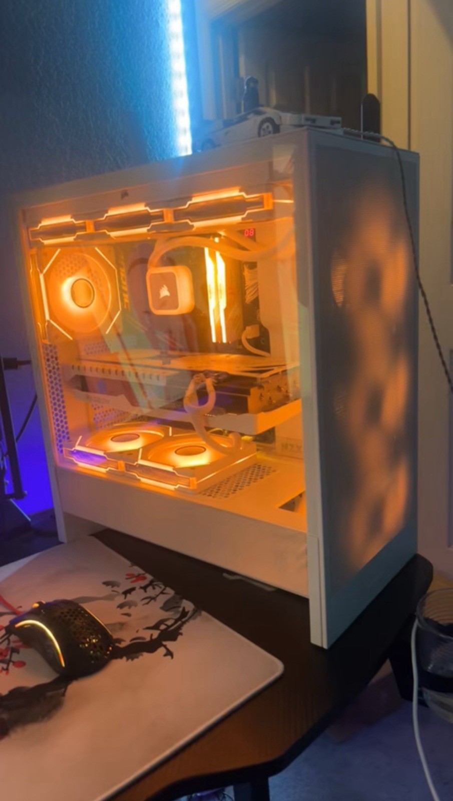 White Custom Gaming PC | Ryzen 7 7800x3d | Rx 7900 xt | DDR5 48GB | 1TB SSD |