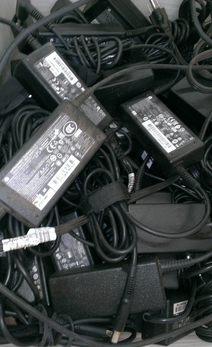 Lot of 50 HP 65W 19.5V 3.33A Large Barrel 7.4mm AC Power Adapters w/ Power Cords