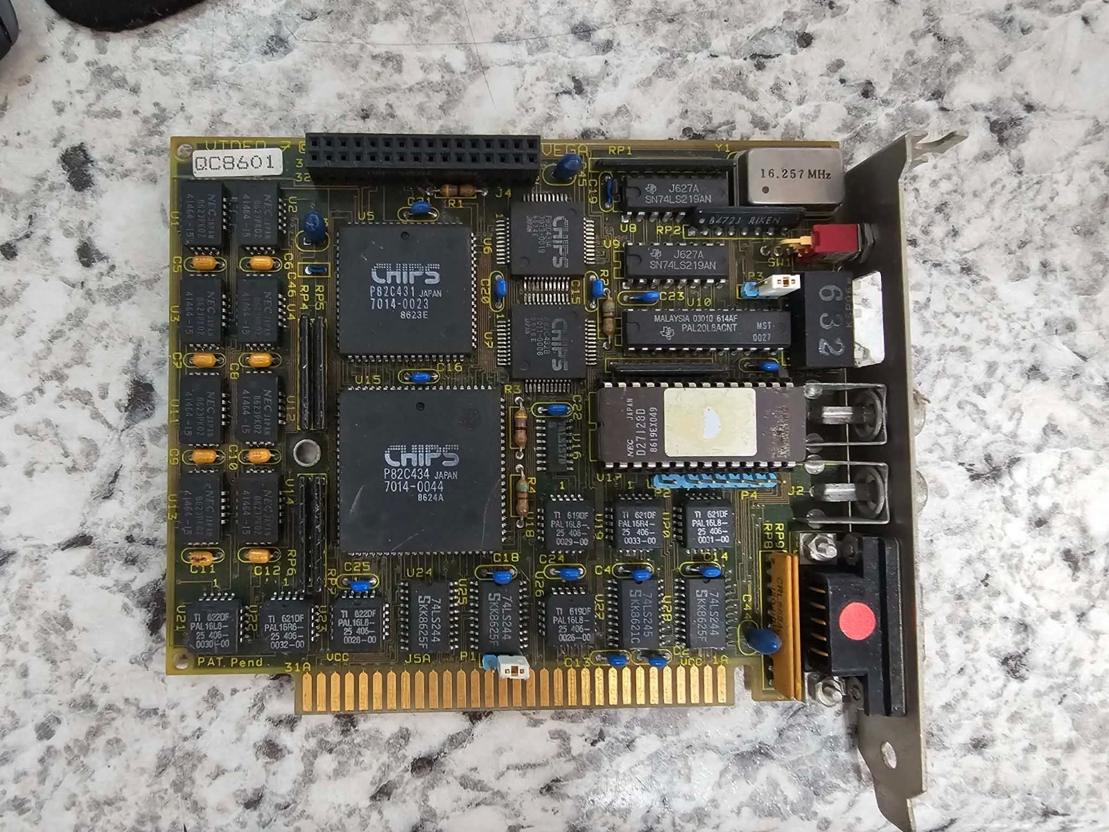 Vintage Retro Gaming DOS ISA 8-bit Graphics Video VEGA Video-7 CHIPS D2A62LVEGA