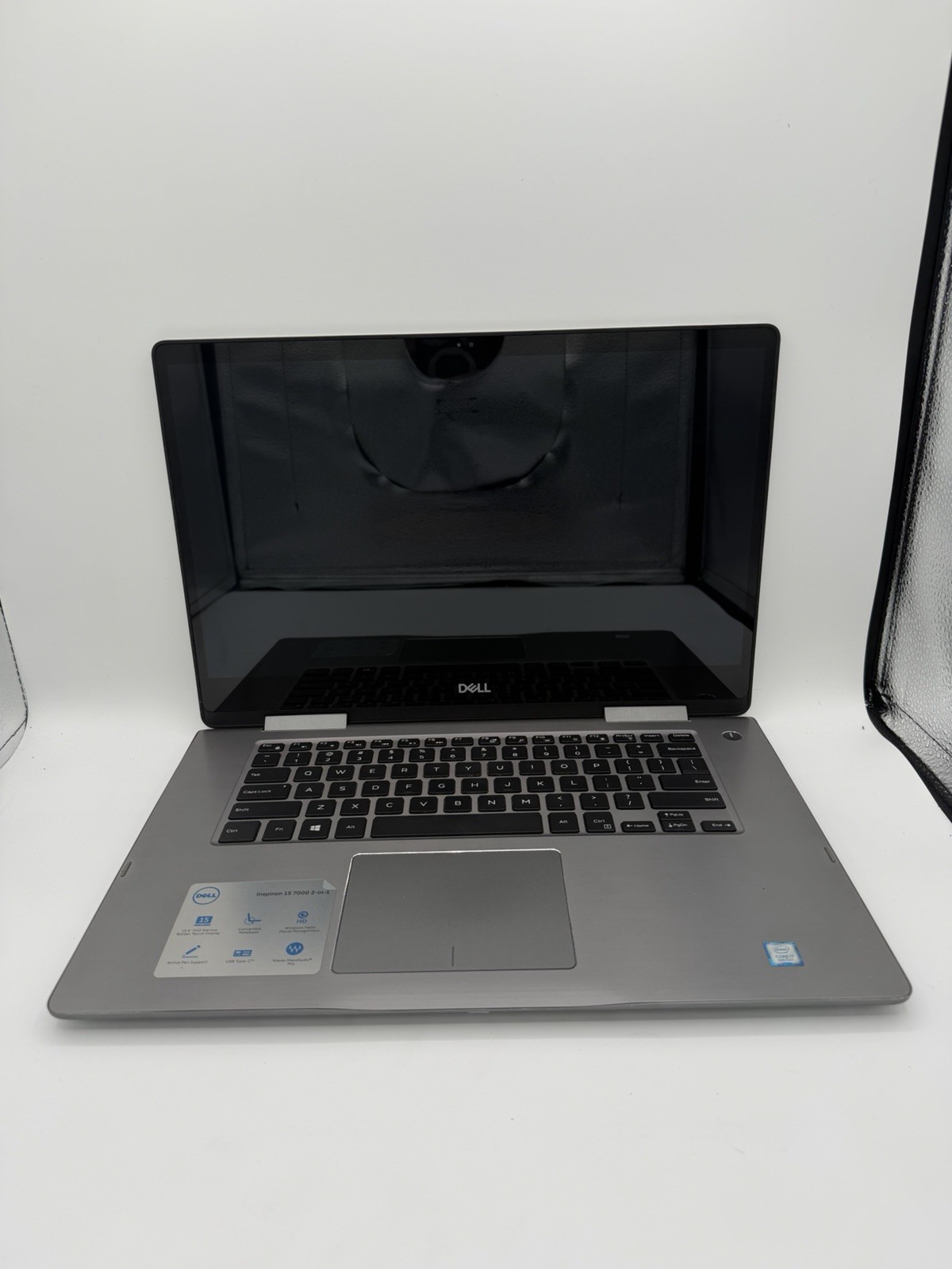 Dell 7573 (i7 @ 1.8ghz)(16gb Ram)(256 NVMe)(2in1)  Inspiron 7573