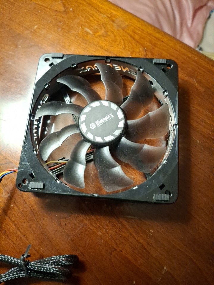 Enermax ED122512H-PD 120mm x 25mm Computer Case Cooling Fan  4-Pin