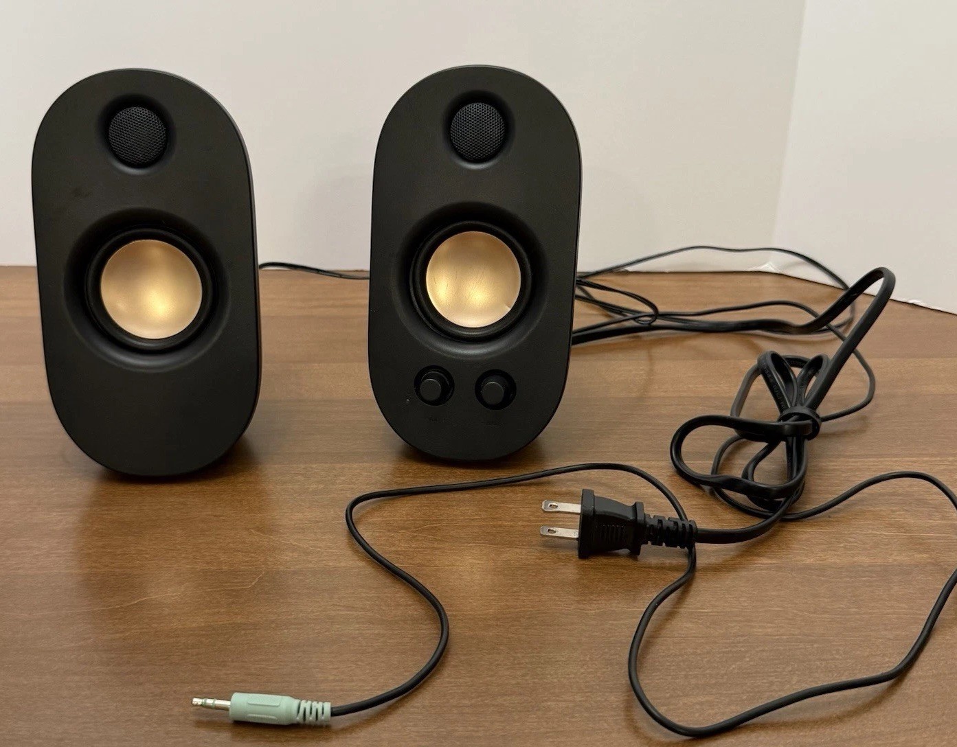 ONN 2.0 Channel Black Wired Computer Speakers, 3.5mm Jack, Volume & Bass Control