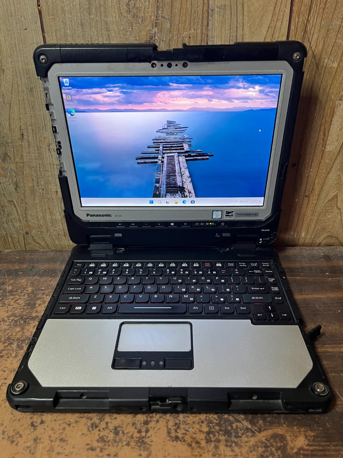 Panasonic Toughbook Touch Tablet Laptop CF-33 i5-7300U 8GB 256gb Win11