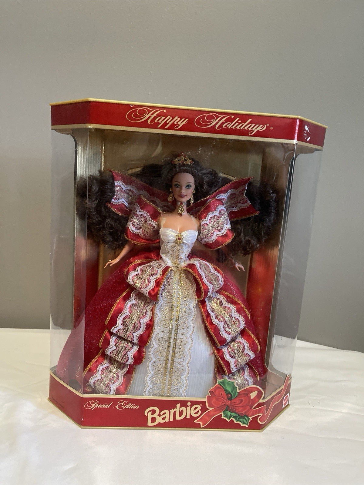 Barbie Happy Holidays Barbie Brunette 1997 Doll *has Broken Strap, See Pic