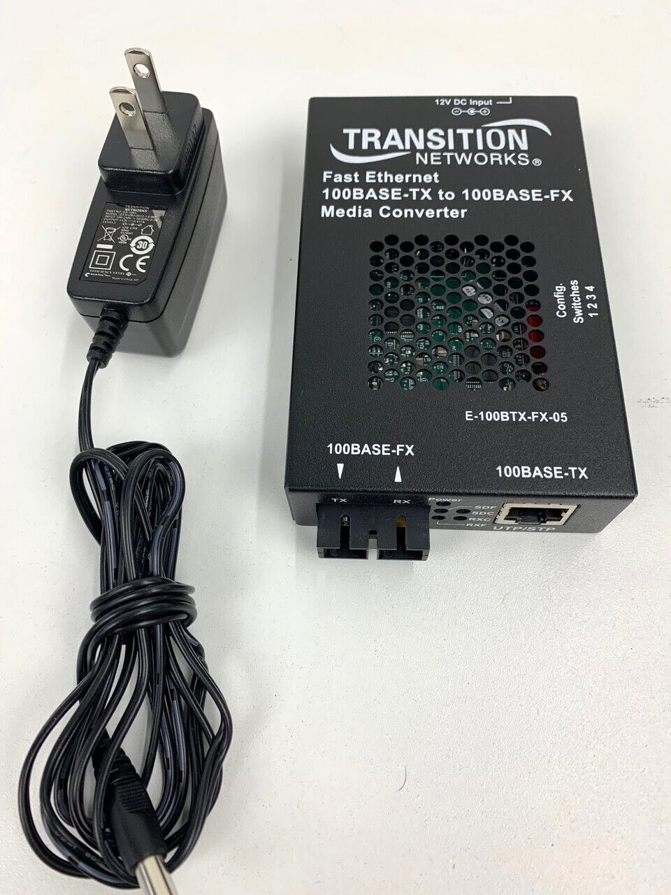 Transition Networks E-100BTX-FX-05(SM) Fiber Media Converter w/ AC Adapter
