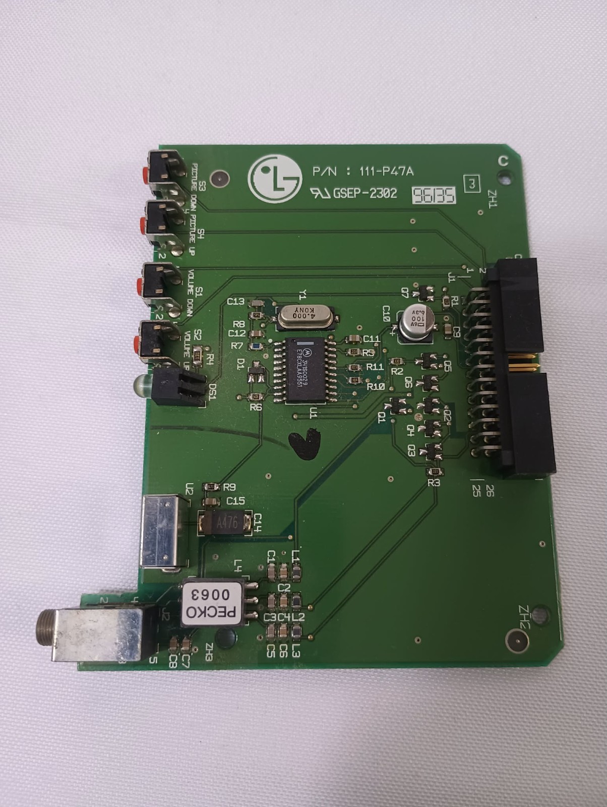 Vintage Apple Macintosh Front Panel Board LG 111-P47A