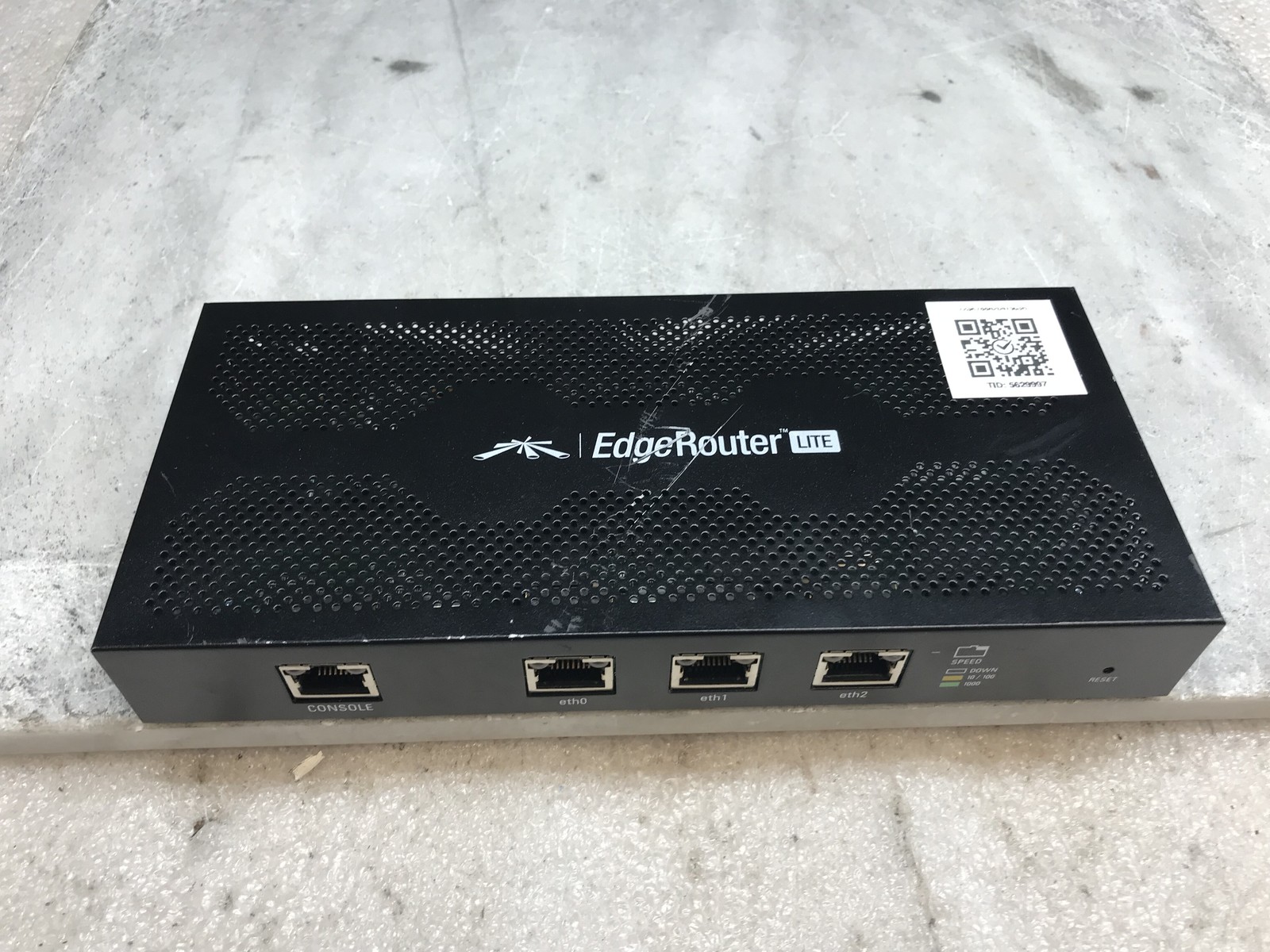 Ubiquiti EdgeRouter Lite ERLite-3 3-Port Gigabit Router 12V 1A