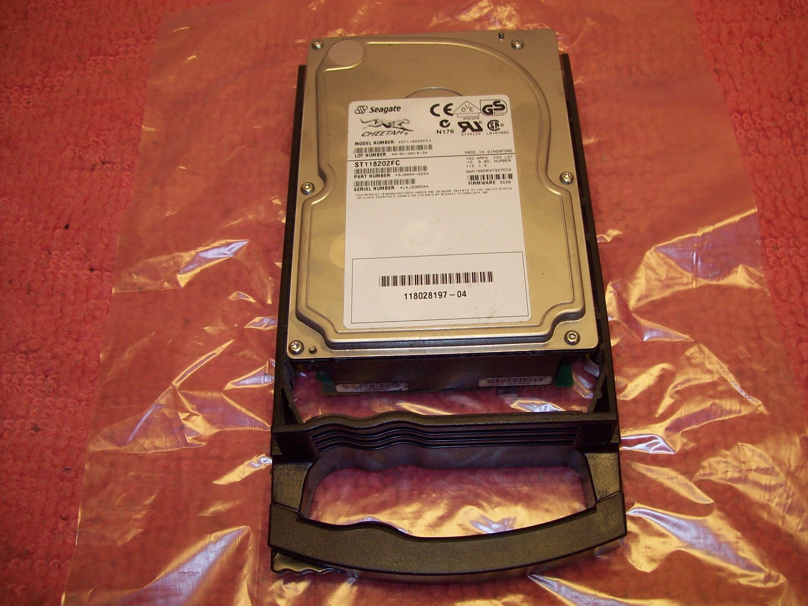 Seagate Cheetah 18.2 GB 10000 RPM,3.5" ST118202FC Hard Drive w / tray 