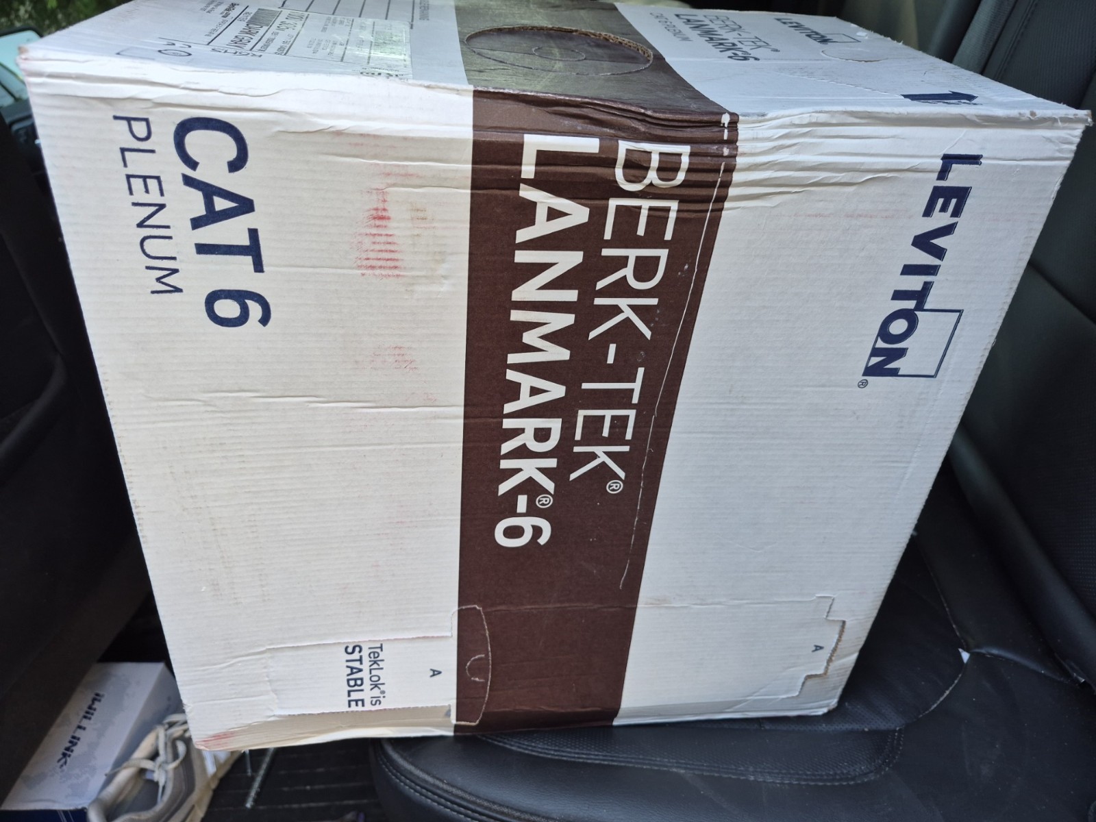 Berk-Tek LANmark-6 Cat 6 Plenum 1000' (white)