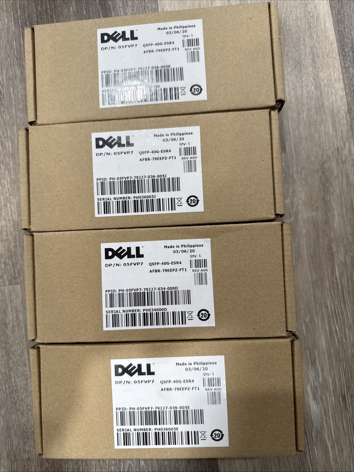 DELL QSFP-40G-ESR4 P/N: 05FVP7 *Brand New Sealed Box*