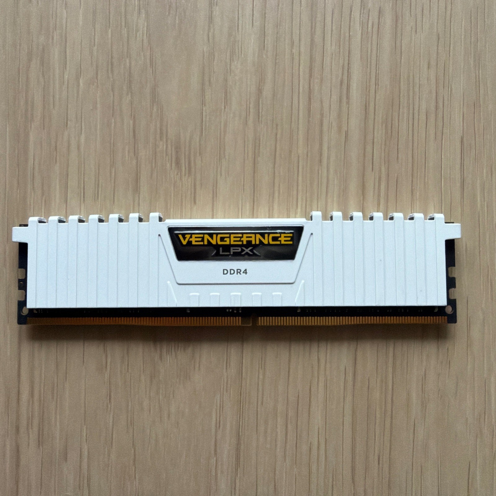 CORSAIR VENGEANCE LPX DDR4 32GB 3200MHz Desktop RAM Memory 