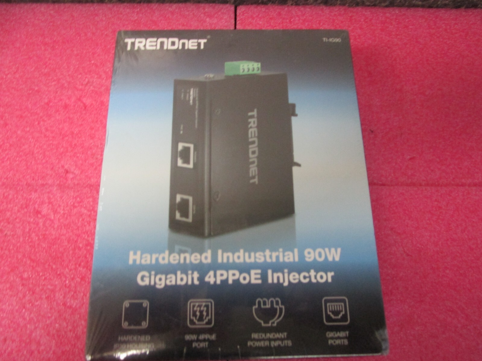 TRENDnet Hardened Industrial 90W Gigabit 4Port poe Injector TI-IG90