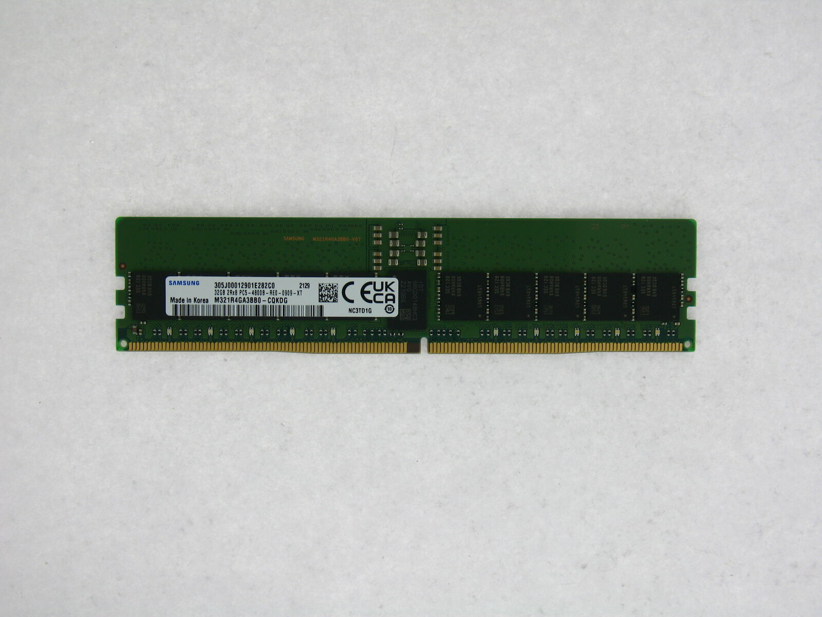 32GB 2Rx8 PC5-4800B DDR5-4800MHz ECC REG RDIMM Samsung M321R4GA3BB0-CQKDG