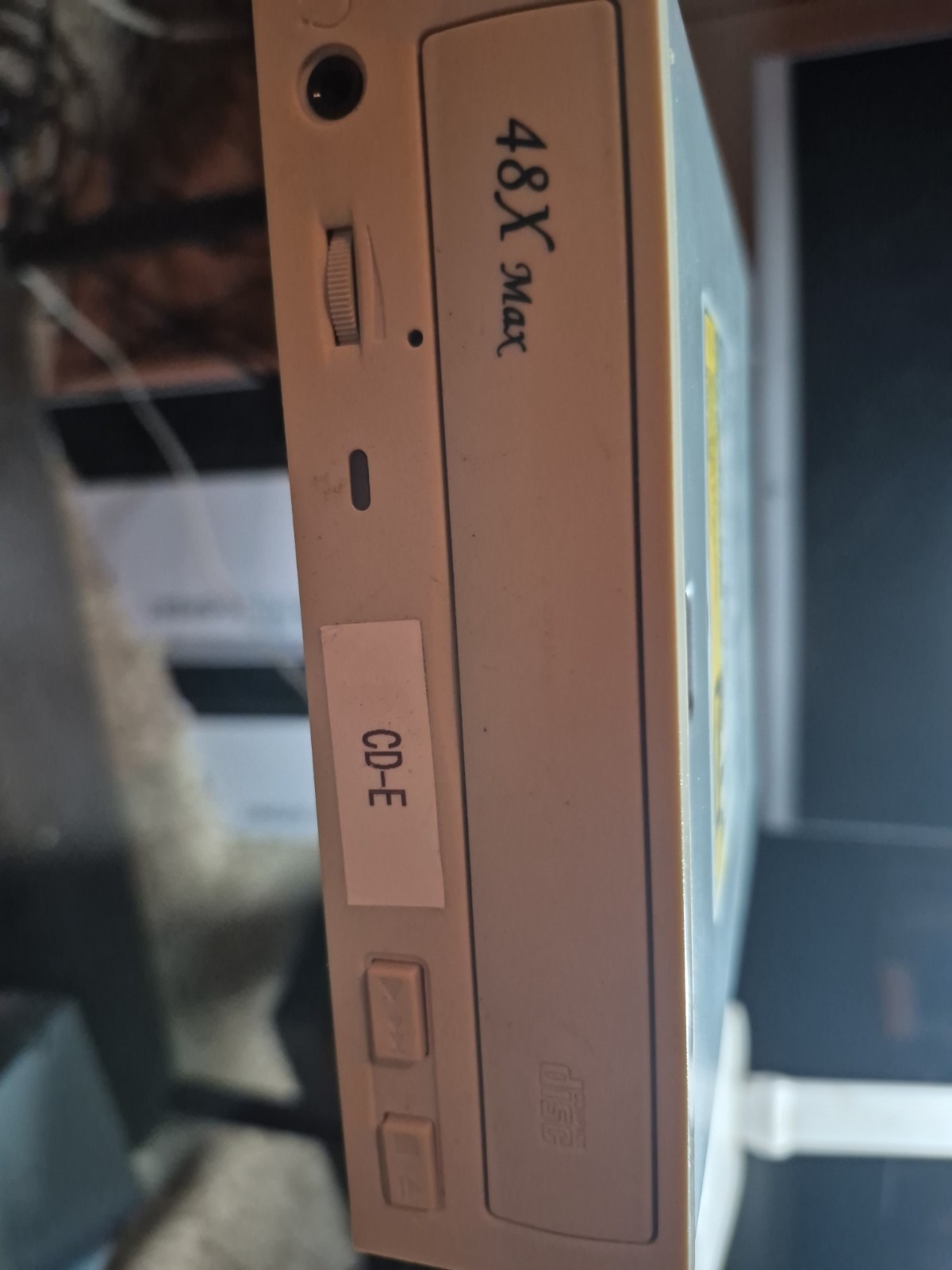 Lite-On CD-ROM Drive Model LTN-483L