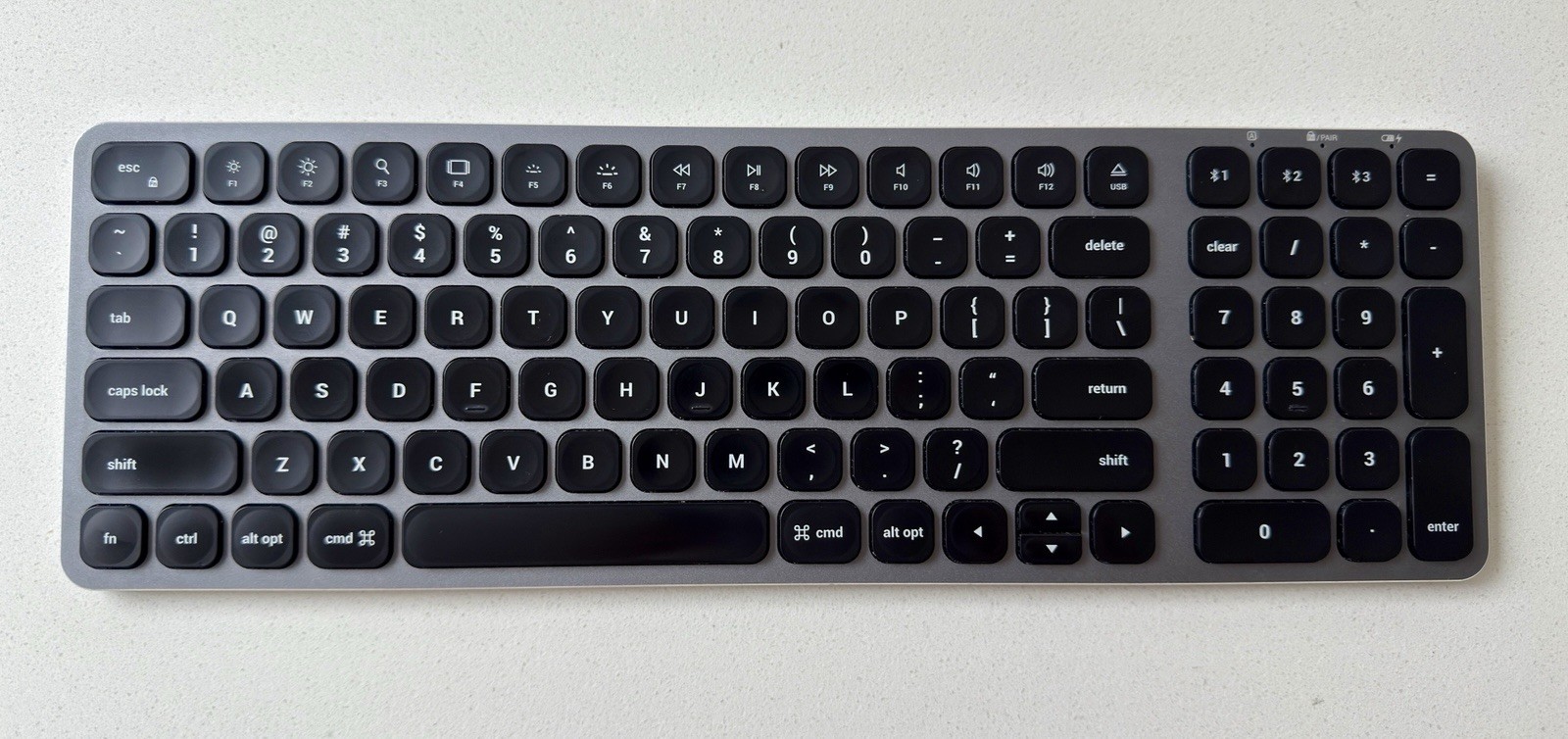 Satechi Compact Backlit Bluetooth 5.0 Keyboard ST-ACBKM Multi-Device for Mac