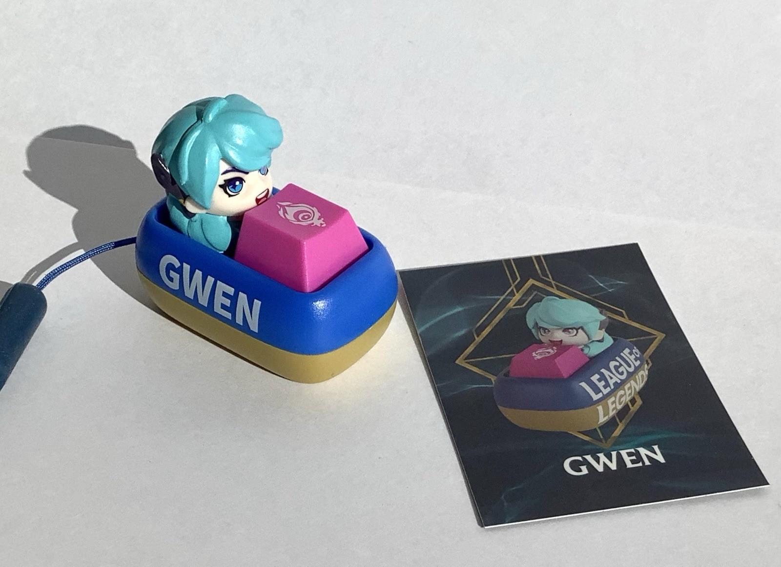 League of Legends Keycaps Characters, Gwen, 1 of 9 Heroes, Authentic, Key clicks