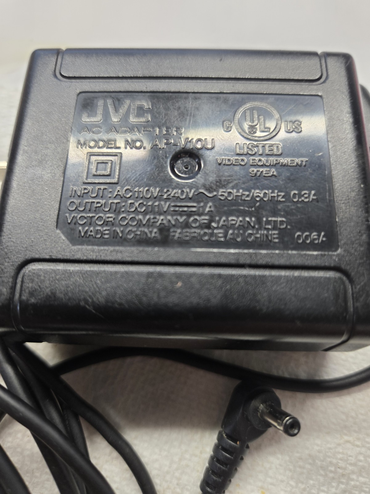 JVC AP-V14U AC Adapter Charger 11V 1A for Camcorder Camera Video Equipment